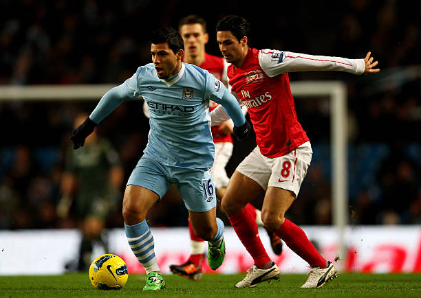 时采取更紧 时采取更紧